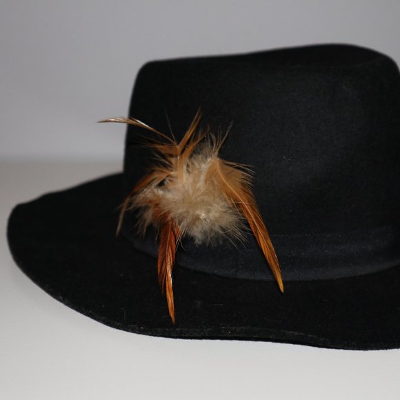 Black Brim Hat (w Feather) - Picture 1 of 5